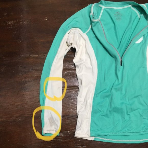 Used Longsleeve Roxy Teal Rashguard size Medium - Picture 6 of 6